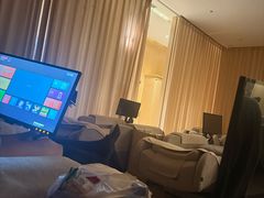 -裕龙汤泉