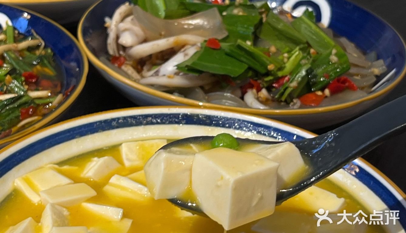 藏在市中心的治愈店铺，旮沓食堂好拍又好吃