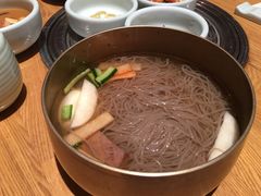 -萨拉伯尔水源素问店·韩国宫廷料理(人民路店)
