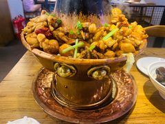 香辣牛肉蛙锅-老佛爷蛙锅•鲜蛙煲(麦凯乐店)
