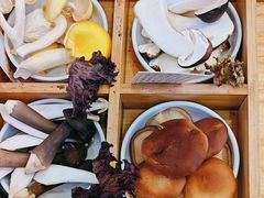 -阿婆情腊排骨火锅(金虹路店)