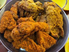双拼炸鸡半半-BHC炸鸡(明洞总店)