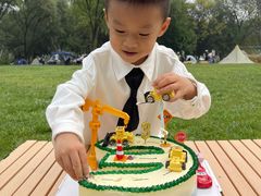 -咖咖熊蛋糕定制·英国蓝风车动物性淡奶油