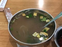 -清真老铁家灌汤包