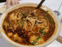 -粉八·云南米线·建水烧烤(常熟路店)