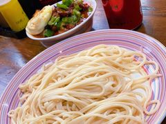 -歹歹的加个面过油肉拌面