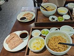 -蟹上黄·蟹黄面·江南糖水(人民广场店)