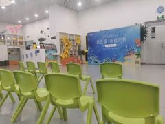 -蓝旗游泳·青训·亲子水域中心(方庄中心)