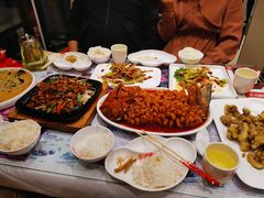 松鼠鱼-添福来墨鱼饺子 · 海鲜东北菜(大连星海·黄浦路店)