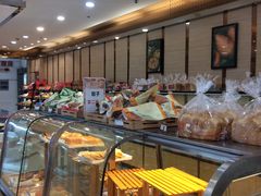 面包甜点陈列柜-长发西饼(临顿路店)