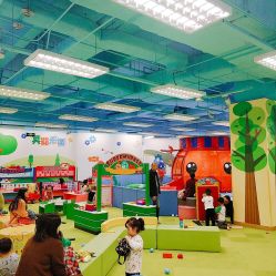 -莫莉幻想儿童乐园(武汉保利广场店)