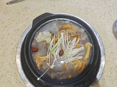 -九寨特色牦牛肉汤锅 羊肉汤锅