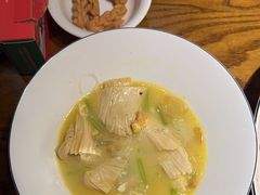 -爱碗亭·鲜炒湖南菜(壹城中心店)