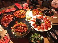 -沪小胖小龙虾(淮海中路旗舰店)