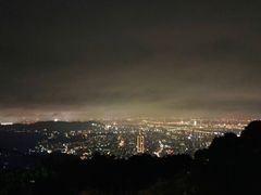 -草山夜未眠景观餐厅