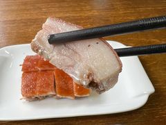 烤乳猪-熠盛粤味·顺德桑拿鸡(永康路店)