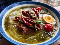 成都老坛酸菜牛腩面-千金一碗·宝岛一村(韩国街店)
