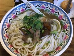 -鑫花溪牛肉米粉(人民广场店)