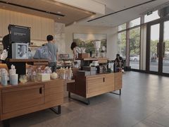 -星巴克臻选(杭州嘉里中心1F店)