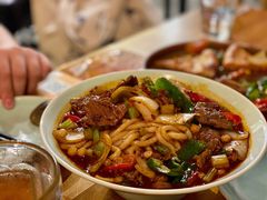 野蘑菇酸菜牛肉炒米粉-疆Jiang·新疆秘制料理
