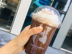 冰拿铁-瑞幸咖啡(三里屯SOHO-6号楼店)