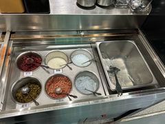 -成都你六姐·牛肉冒菜(信泰中心商场店)