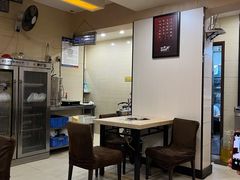 大堂-清真重庆巴爷香辣鸡煲(南小巷店)