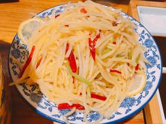 酸辣土豆丝-满园春饼(宜昌万达店)