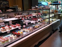 -巴黎贝甜(大宁国际商业广场店)
