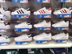 -ABC MART(心斎橋店)