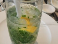 -东方红海鲜百汇(国际大厦店)