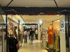 -广州白马服装市场