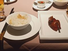 脆皮乳鸽-新荣记(南京西路店)