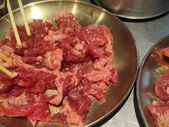 现拌牛肉-合易泓烤肉•首创生椰大油边(宁山路店)