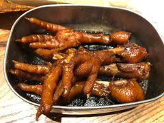 弄堂里的卤鸡爪-弄堂里·寻味杭州(湖滨银泰in77C区店)