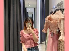 -URBAN REVIVO(上海中庚漫游城店)