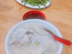-雷祖芳老妈蹄花店