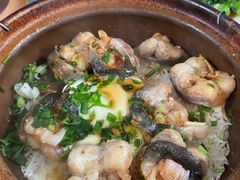 -容里煲仔饭(利丰北路店)