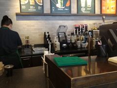 -星巴克(杭州西湖银泰1F店)