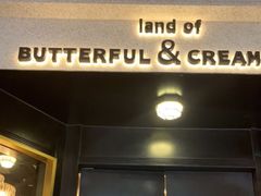 门面-BUTTERFUL&CREAMOROUS 黄油与面包(万象城店)