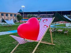 -巨鹏飞梦幻海岸