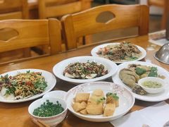 -正宗普宁豆干坊·洪记砂锅粥(红领巾路店)
