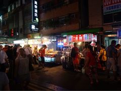 -六合夜市