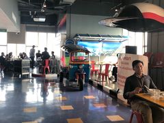 -彩虹云霄酒店75层国际自助餐