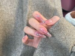 -悦指间美甲美睫