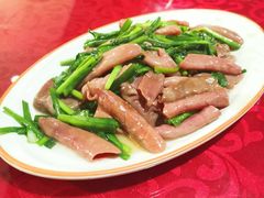 韭菜炒海肠-崴海渔村(虹梅路店)