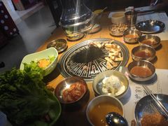 -老炉家木炭烤肉(长江国际店)