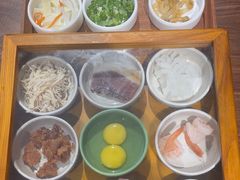 -良米山·云南野生菌过桥米线(上海首店)