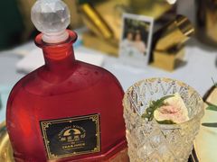 山茶茉莉小香风-秘密旅行Bonjour(黑金冠 江南西店)