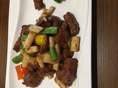 藕带牛肉粒-水月周庄铂尔曼酒店-水月荟中餐厅